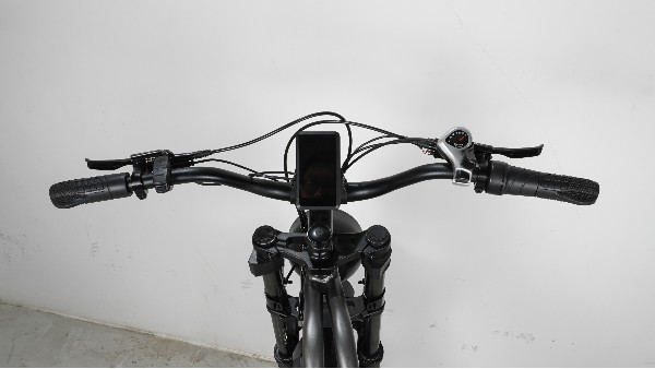 天轴城市电动自行车是否支持智能手机连接？