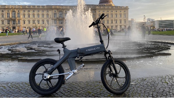 天轴城市电动自行车的低碳生活方式